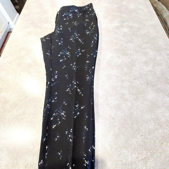 ** DONATED ** Women's Black w/Mini Florals Print Straight Leg Pant - Size 12 - Picture 12 of 12